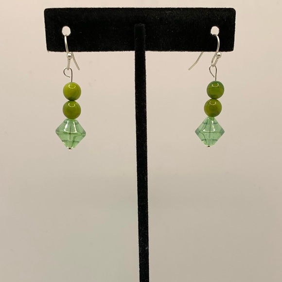 Handcrafted Women’s Jewelry Green Acrylic & Glass Beaded Dangle Earrings - Picture 2 of 3